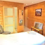 800 Chalet