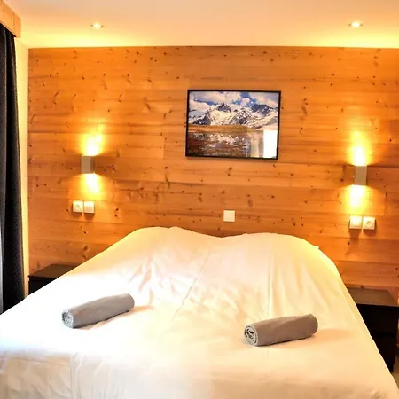 800 Chalet Oz